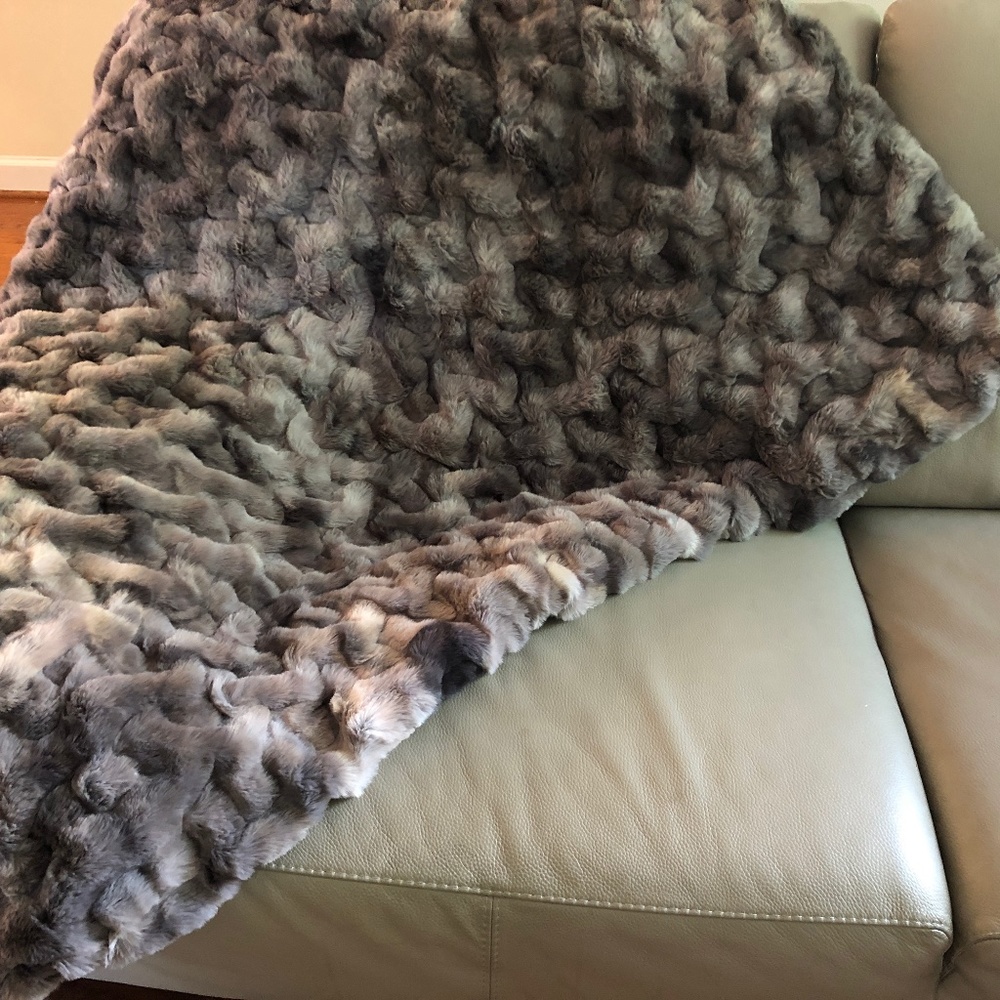 Anthropologie Luxe Dyed Faux Fur Throw Blanket